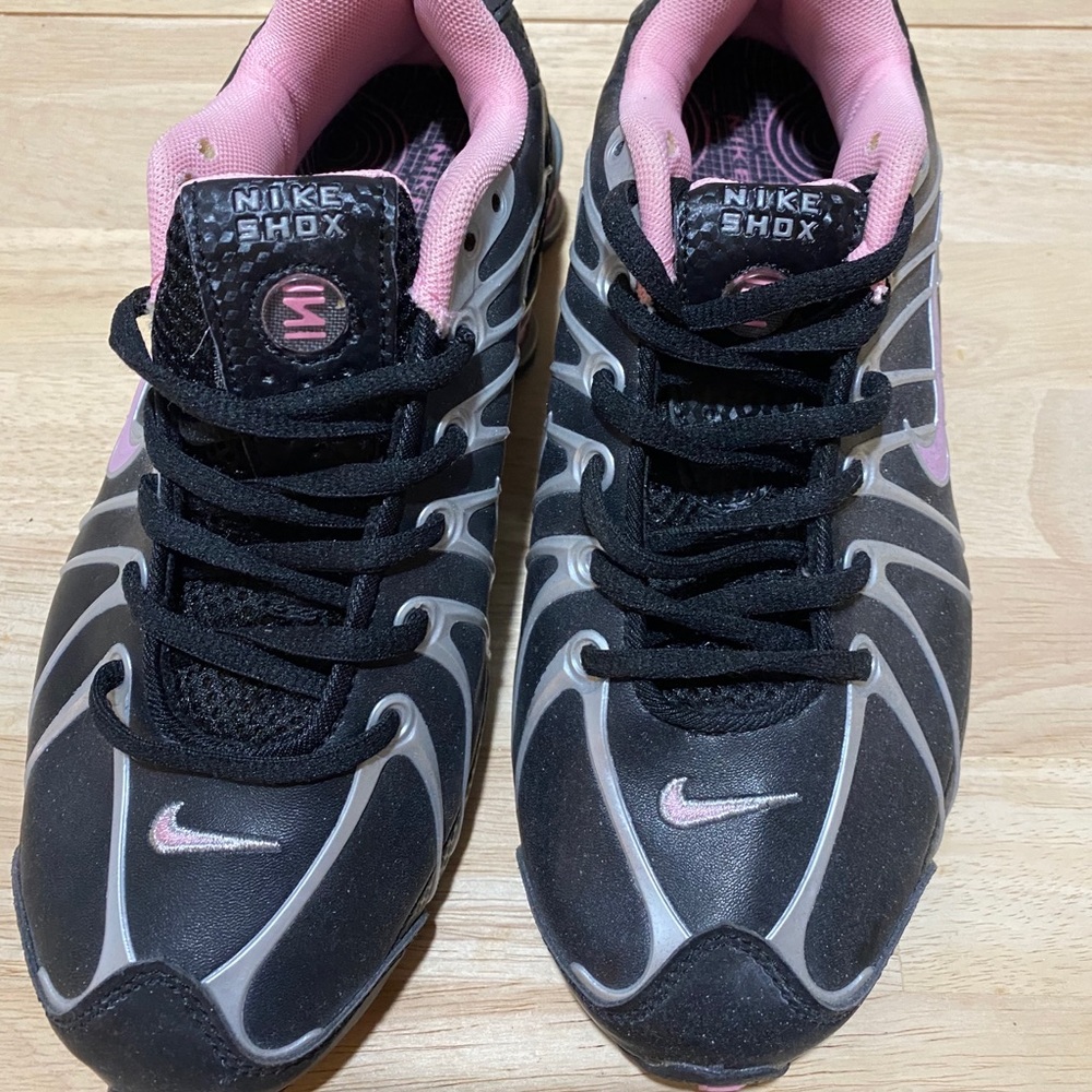Nike Shox. Size 8.